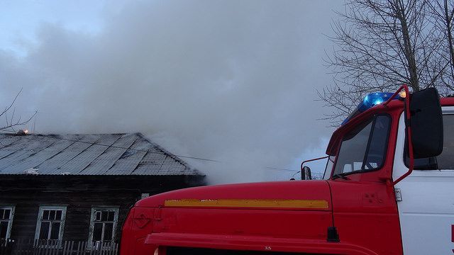 В южной части Волчанска сгорела баня