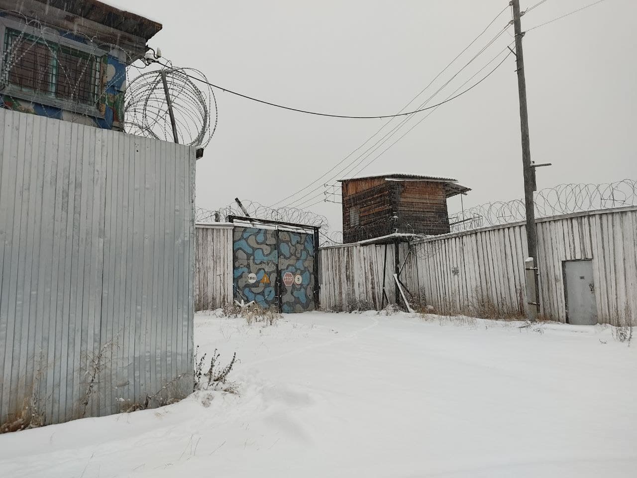 Птенцы «Черного беркута»: как к выходу на волю готовили вчерашних смертников, избежавших расстрела и оказавшихся в колонии Лозьвинского