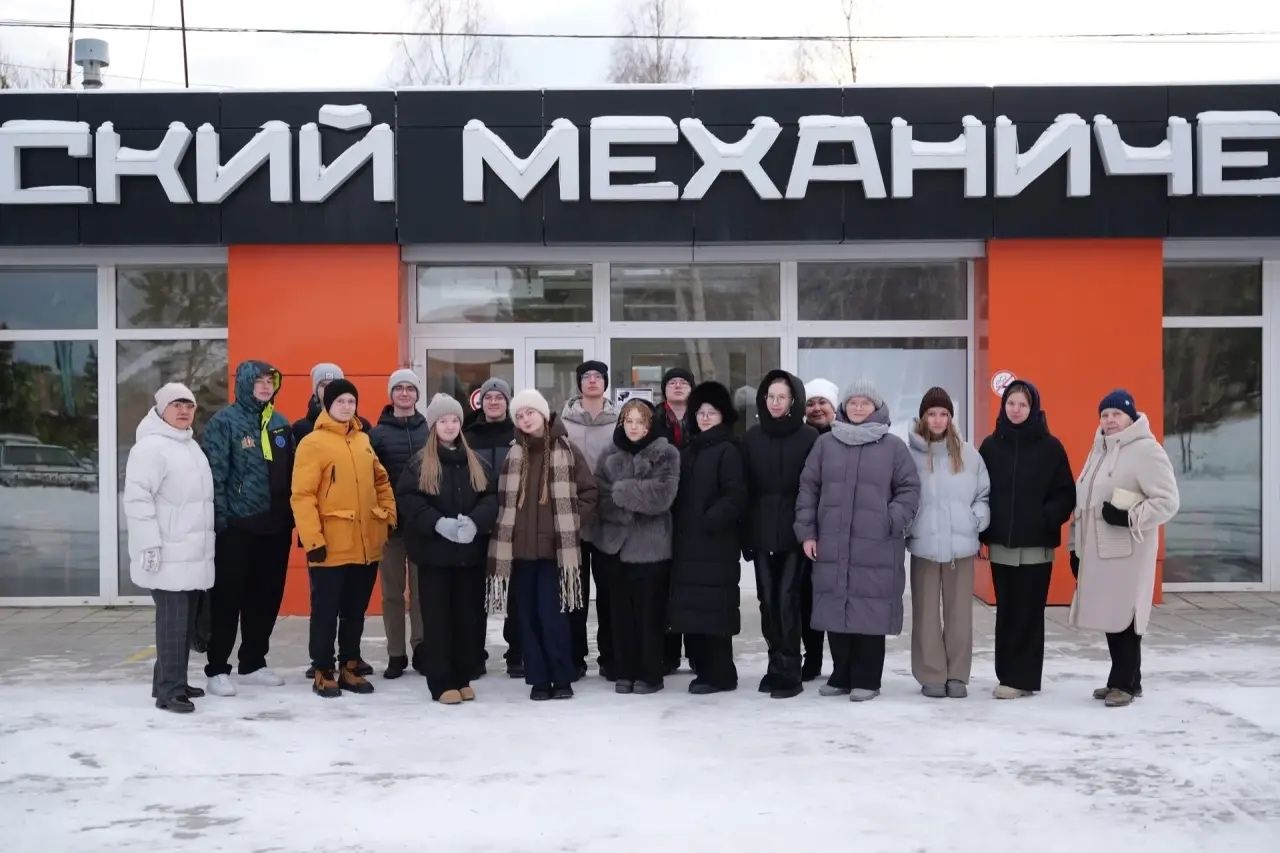 Ученики школы №23 сходили на экскурсию по Волчанскому механическому заводу