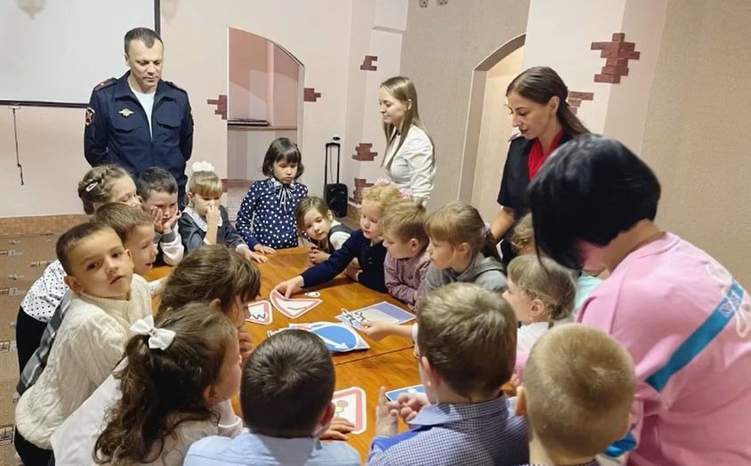 Волчанских первоклассников «Посвятили в пешеходы»