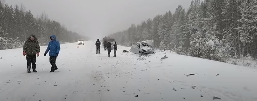 Дело о резонансном ДТП с участием члена Общественной палаты Североуральска, в котором погибли девочки и их отец, забрали в область