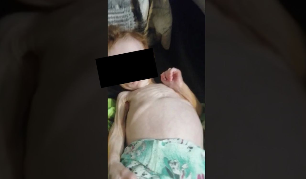 Мать из Карпинска родила ребенка дома и в тайне от всех растила его в шкафу