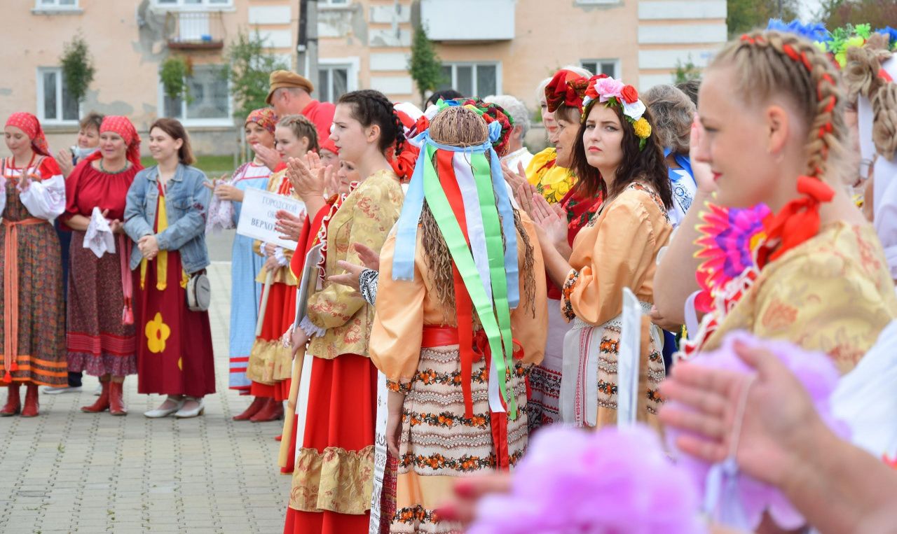 В Волчанске прошел праздник национальных культур «Ожерелье Волчанска»