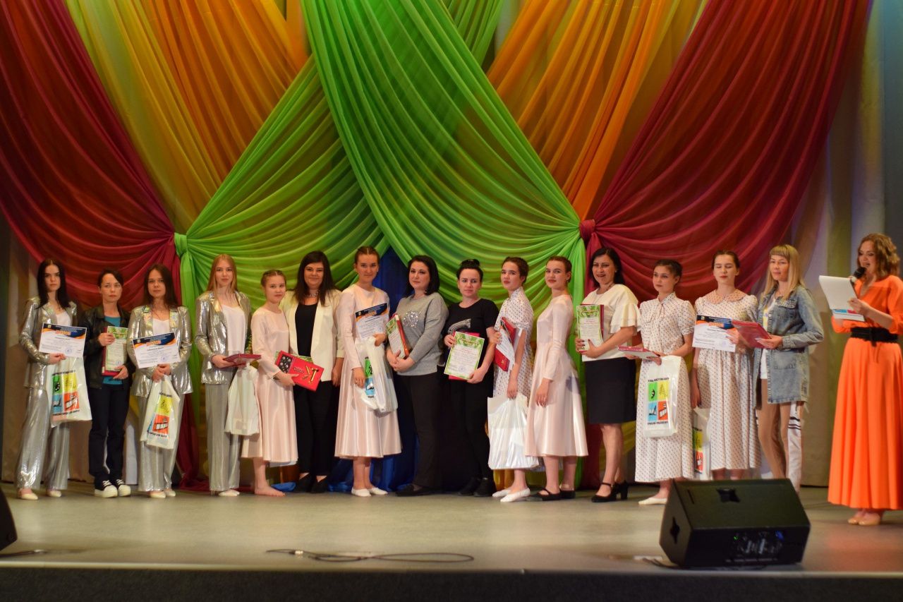 В Волчанске состоялся концерт коллективов КДЦ