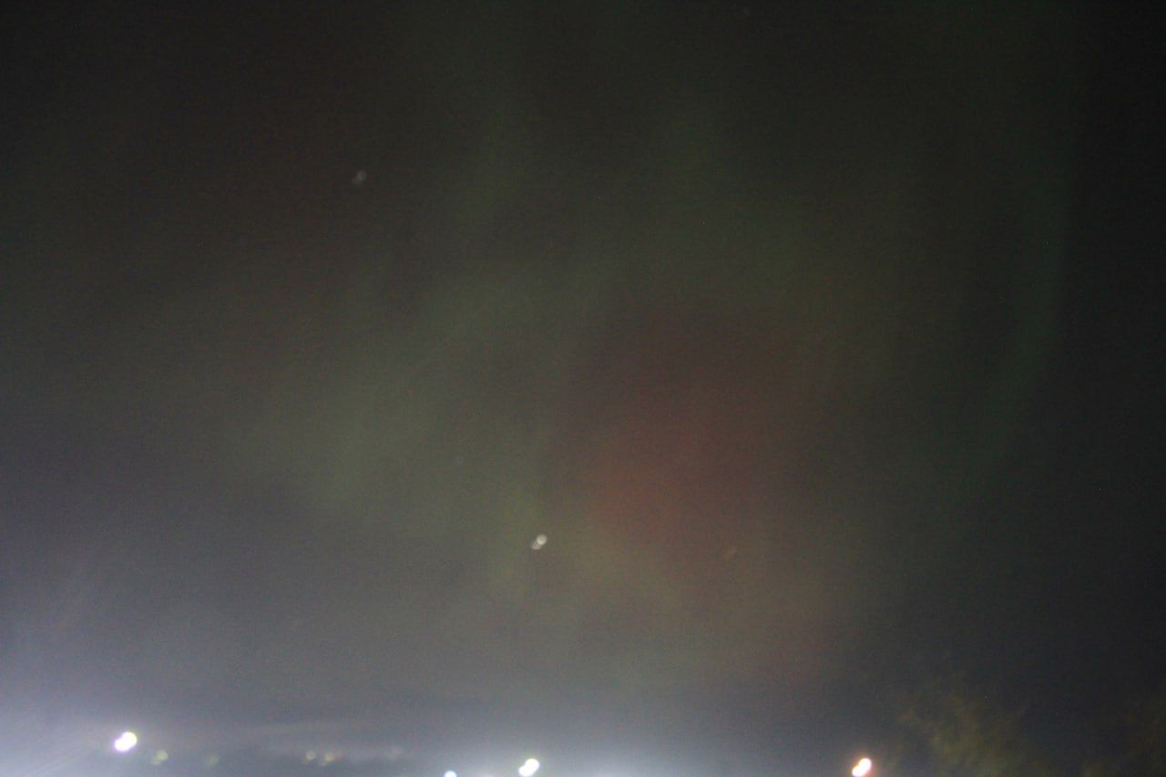 Минувшей ночью горожане могли наблюдать северное сияние