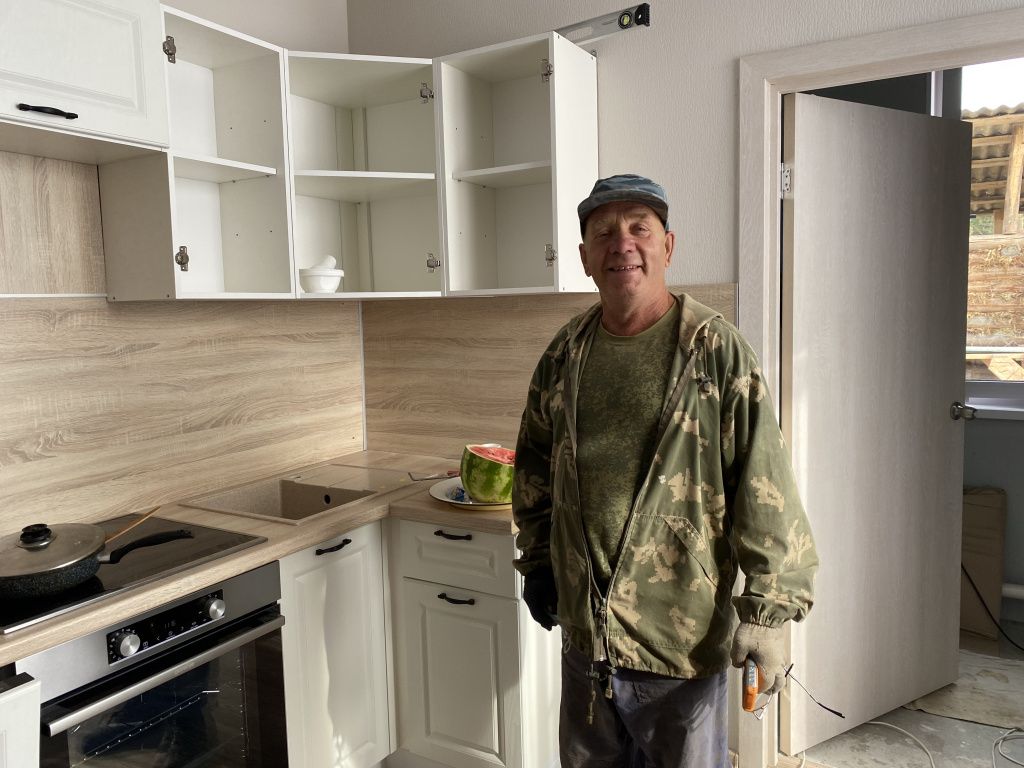 Чета Горбуновых купила новый кухонный гарнитур. Фото: Анна Куприянова