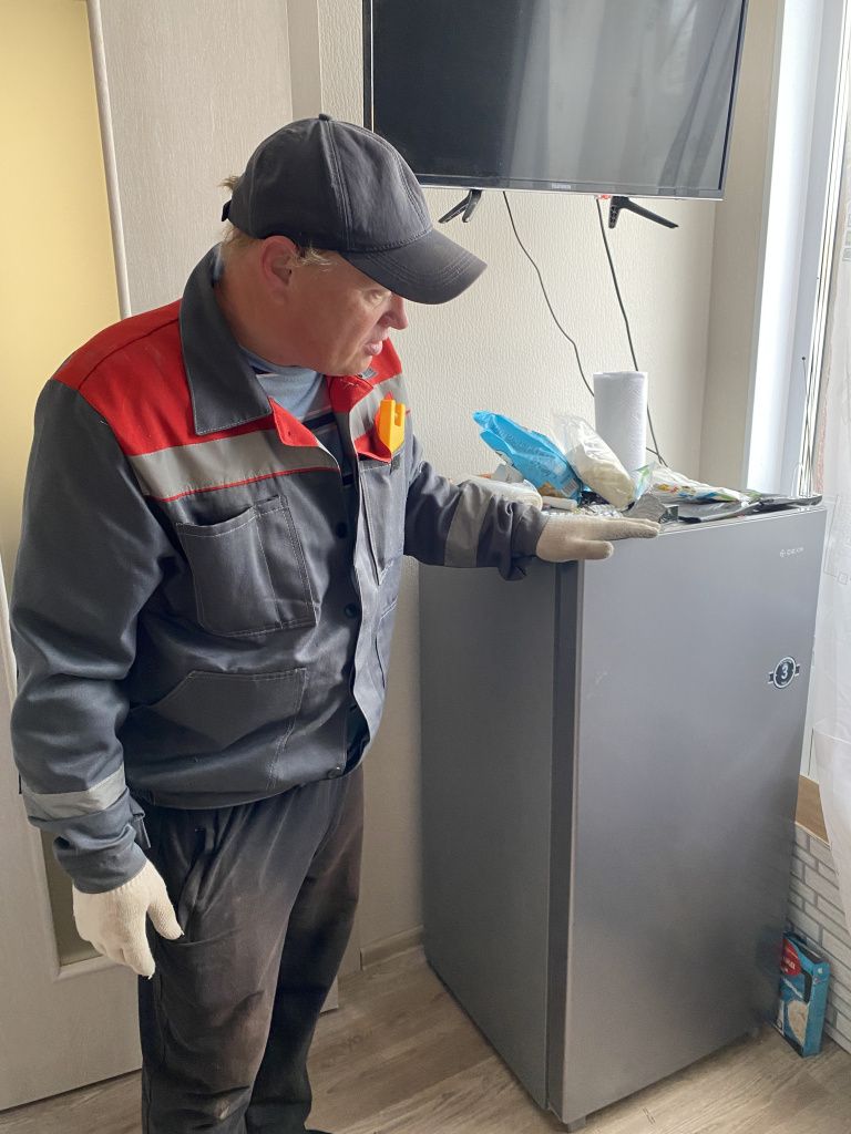 Фонд "Святое Екатерины" обеспечил погорельцев бытовой техникой. Фото: Анна Куприянова, "Глобус"