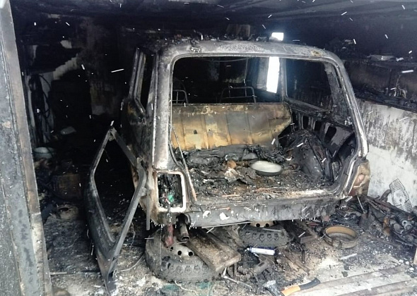 В Волчанске сгорел автомобиль 
