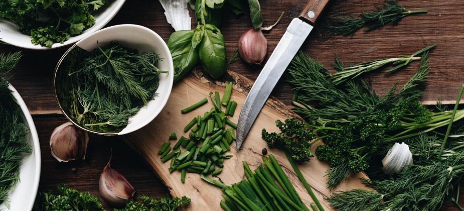 Готовимся к зиме: морозим зелень 