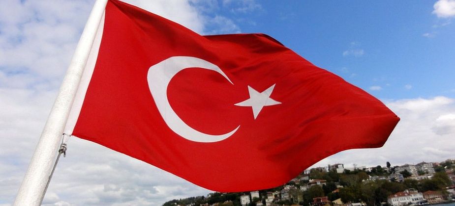 Дети чиновников отдохнули в Турции за счет благотворительного фонда