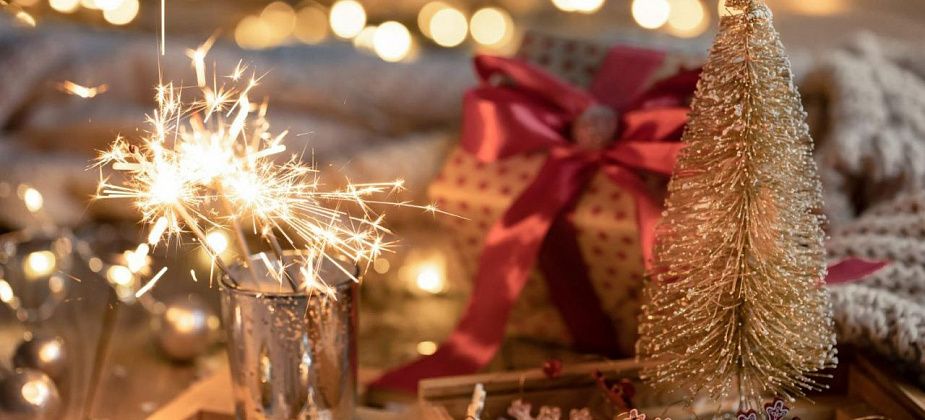 Денис Паслер поздравил свердловчан с наступающим Новым годом