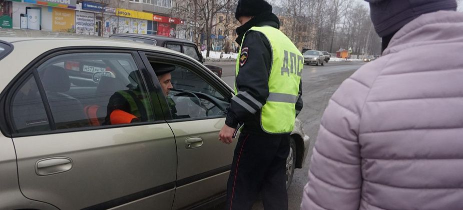На прошлой неделе сотрудники ГИБДД составили 52 протокола на водителей-должников