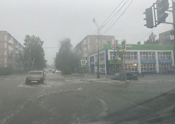 На Свердловскую область надвигаются шторм и ливни с градом