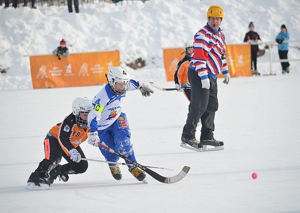 Тепло, солнце... и хоккей. Победой «Маяка» завершился Кубок дружбы и сотрудничества