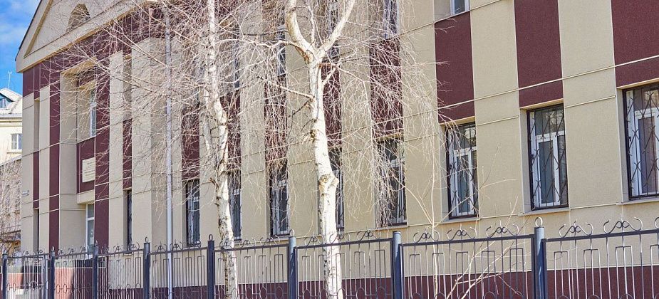 Жители четырех свердловских городов жалуются, что не могут дождаться оплаченной мебели