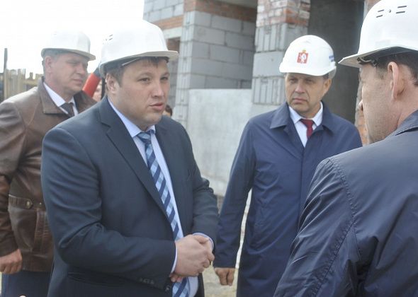 Мэр Волчанска отчитался губернатору о снесенных зданиях