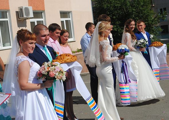 ДК проводит фотоконкурс для влюбленных