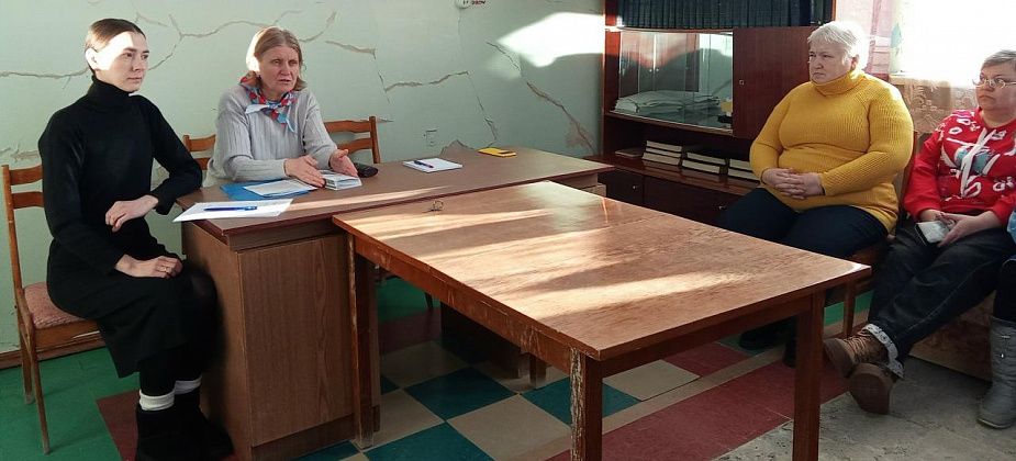 Карпинский центр занятости провел консультацию для работников волчанской больницы