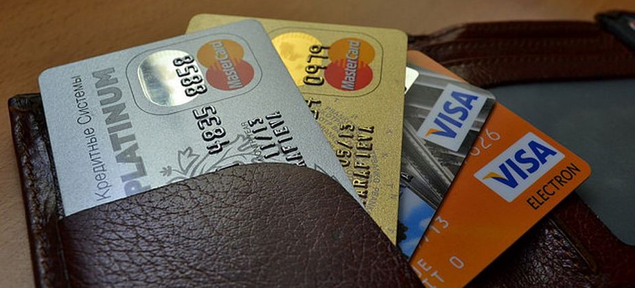 СМИ сообщили о просьбах банков обосновать переводы на 1000 рублей