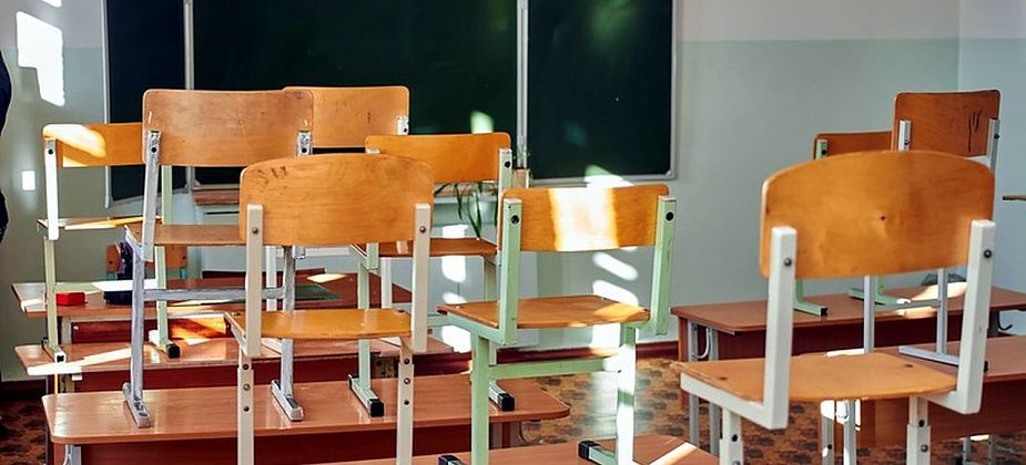 COVID. Школы в России могут досрочно закончить учебный год для 1-8 классов