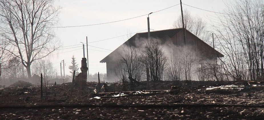 Мэр Волчанска, губернатор региона и глава МЧС России проверили, как идут дела в поселке Сосьва