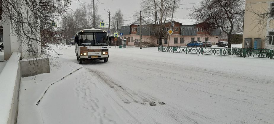 Первый обильный снегопад не вызвал всплеска ДТП в Волчанске