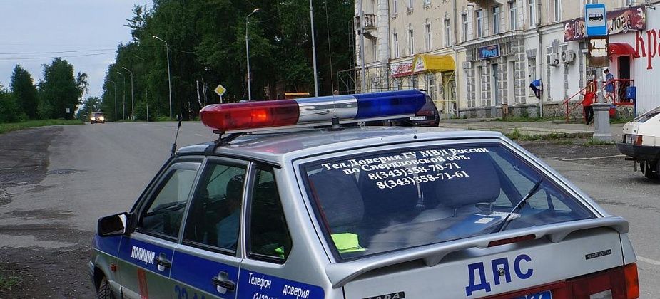 Сотрудникам ГИБДД запретили снимать номера с машин