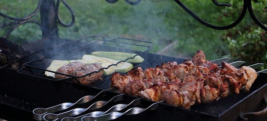 Роспотребнадзор рекомендует отказаться от прогулок и пикников на майских праздниках