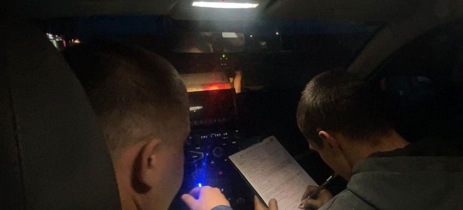 В Волчанске остановили молодого и пьяного водителя