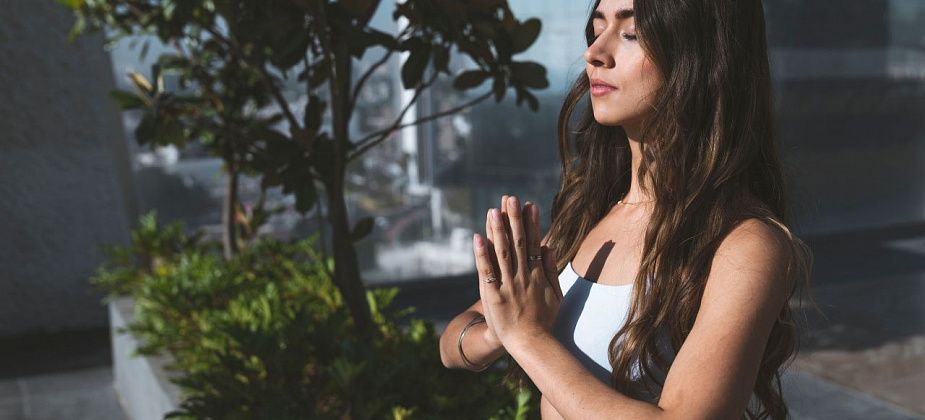 Модно, но полезно? Как начать медитировать и получить от этого эффект 