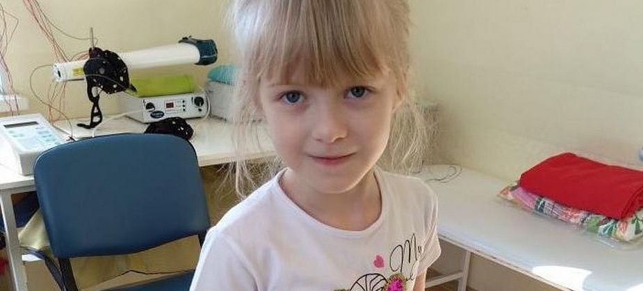 Открыт сбор для Ники Казаковой: на специальную процедуру и ортопедическую мебель нужно 81888 рублей