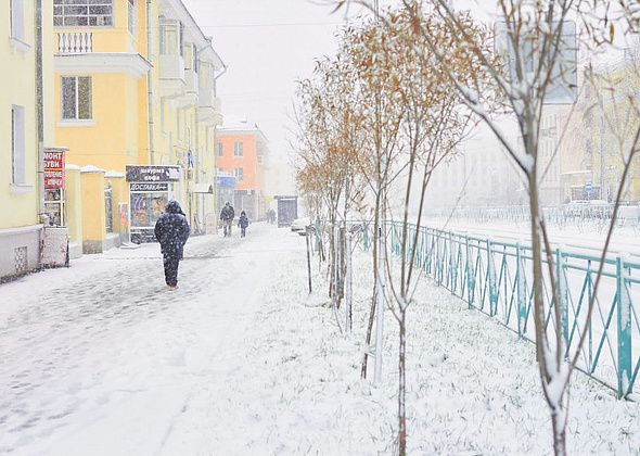 Синоптики прогнозируют снижение снегопада к вечеру и холодную неделю 