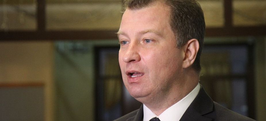 Глава Серова Сизиков рассказал, как его сын-семиклассник получил доход в 400 тысяч рублей