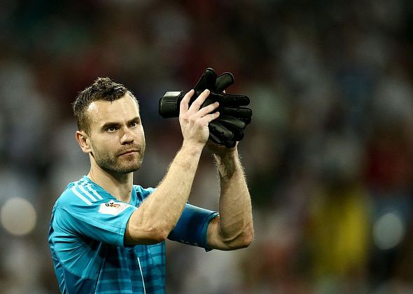 Игорь Акинфеев завершил карьеру в сборной России