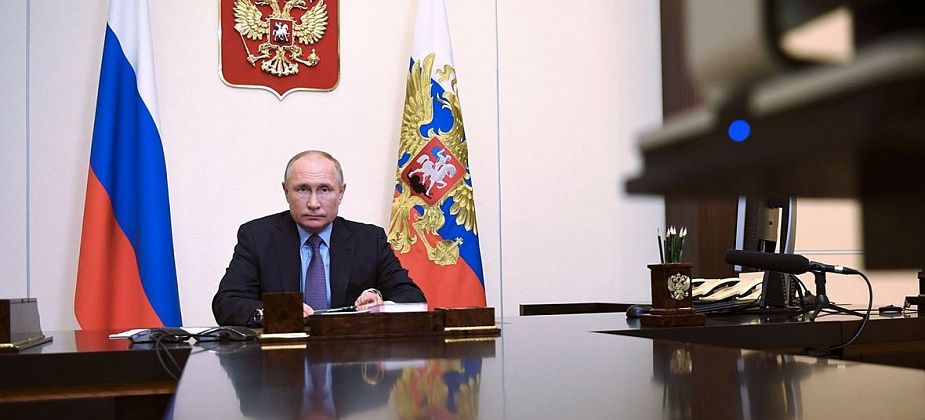 Путин предложил отменить предел по возрасту для назначаемых им чиновников