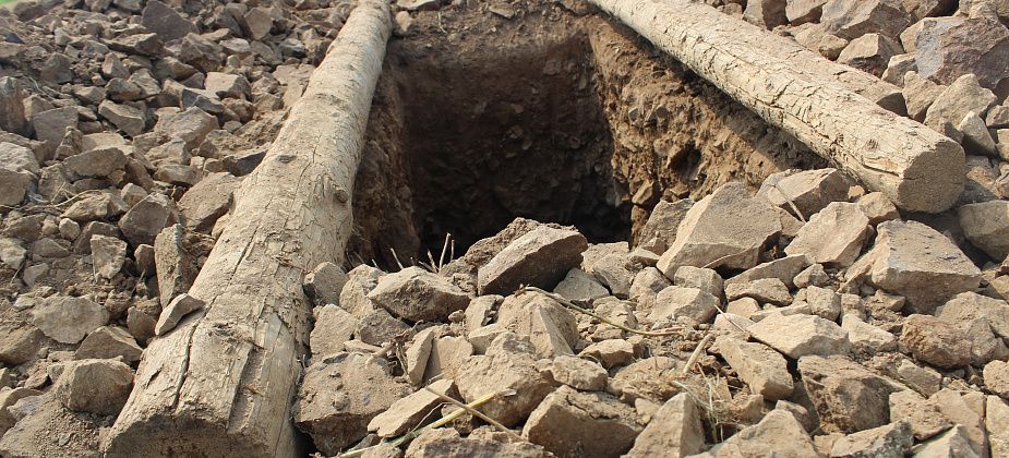 Скандал на кладбище: "В могиле были важные вещественные доказательства"