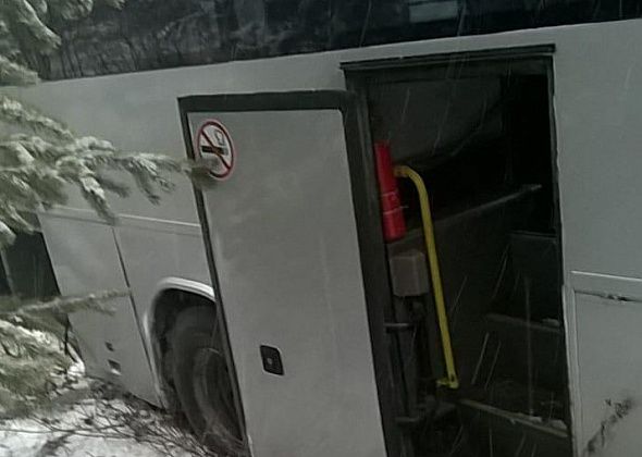 "Хаос и человеческие трагедии": пострадавшая пассажирка автобуса "Североуральск-Екатеринбург" рассказала об аварии