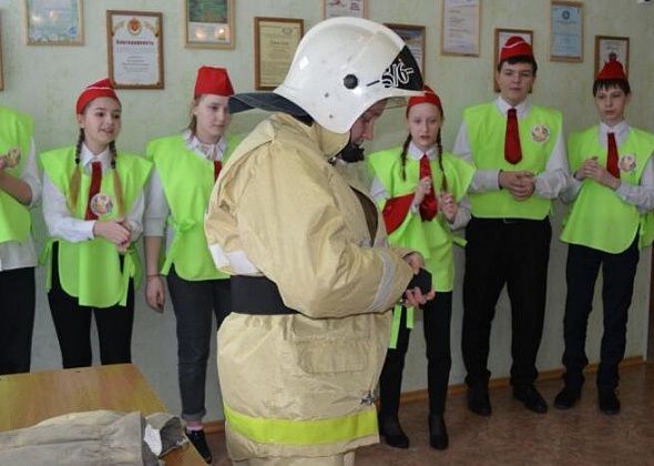 В Волчанске состоялась «битва поколений» по знаниям пожарной безопасности