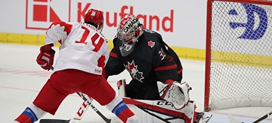 «Матч ТВ» вместо финала молодежного ЧМ по хоккею показал старую игру, где Россия победила