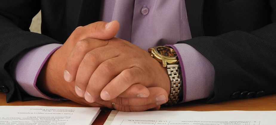 Волчанским чиновникам и бюджетникам подняли зарплату